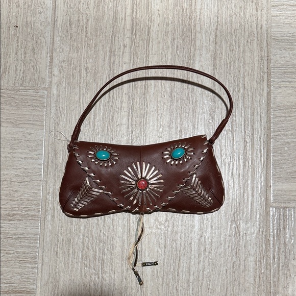 BCBG Handbags - NWOT BCBG Shoulder bag